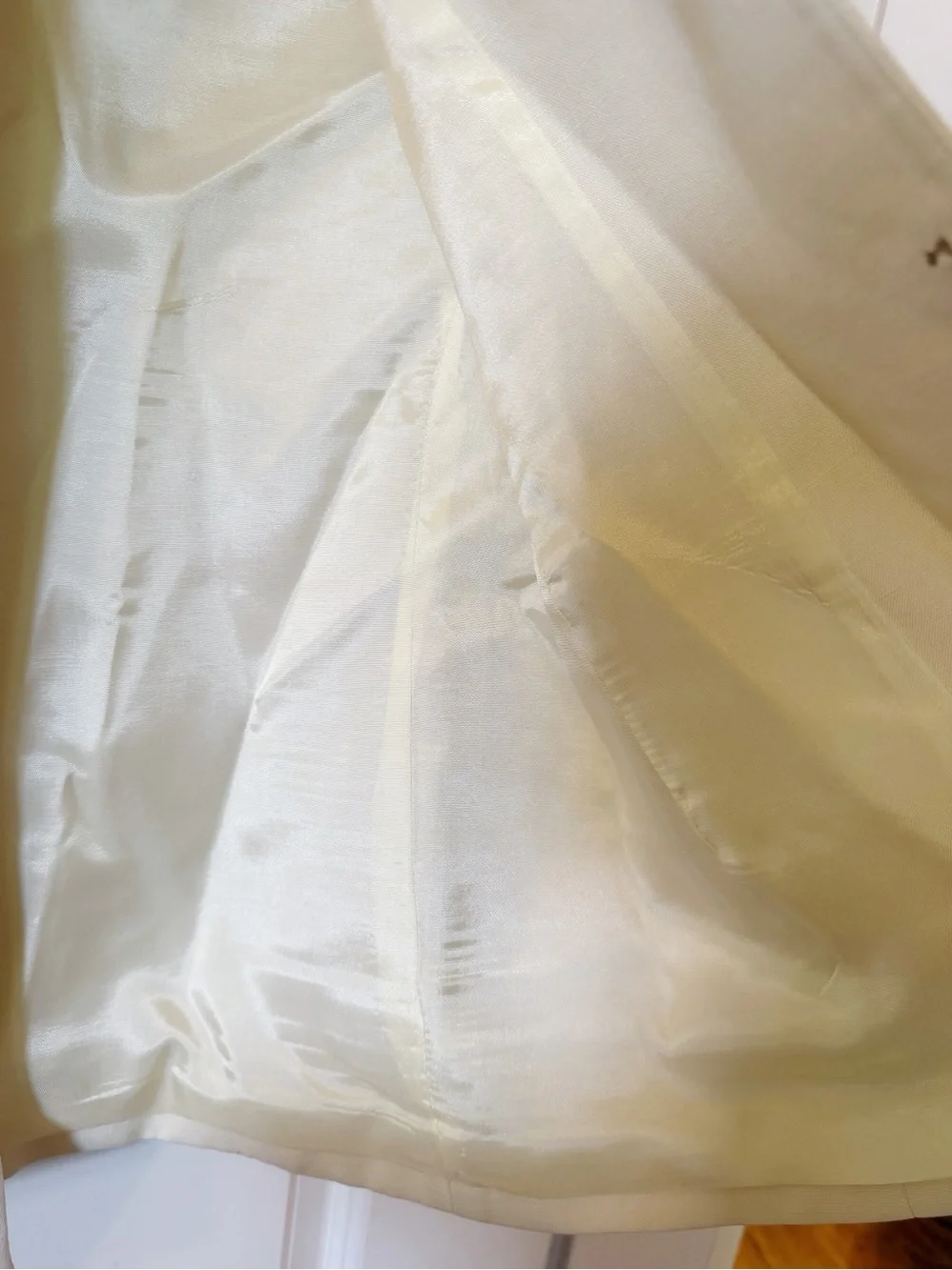 Christian Dior The Suit Cream Collarless Button Jacket - Vintage 10, Modern 6/8